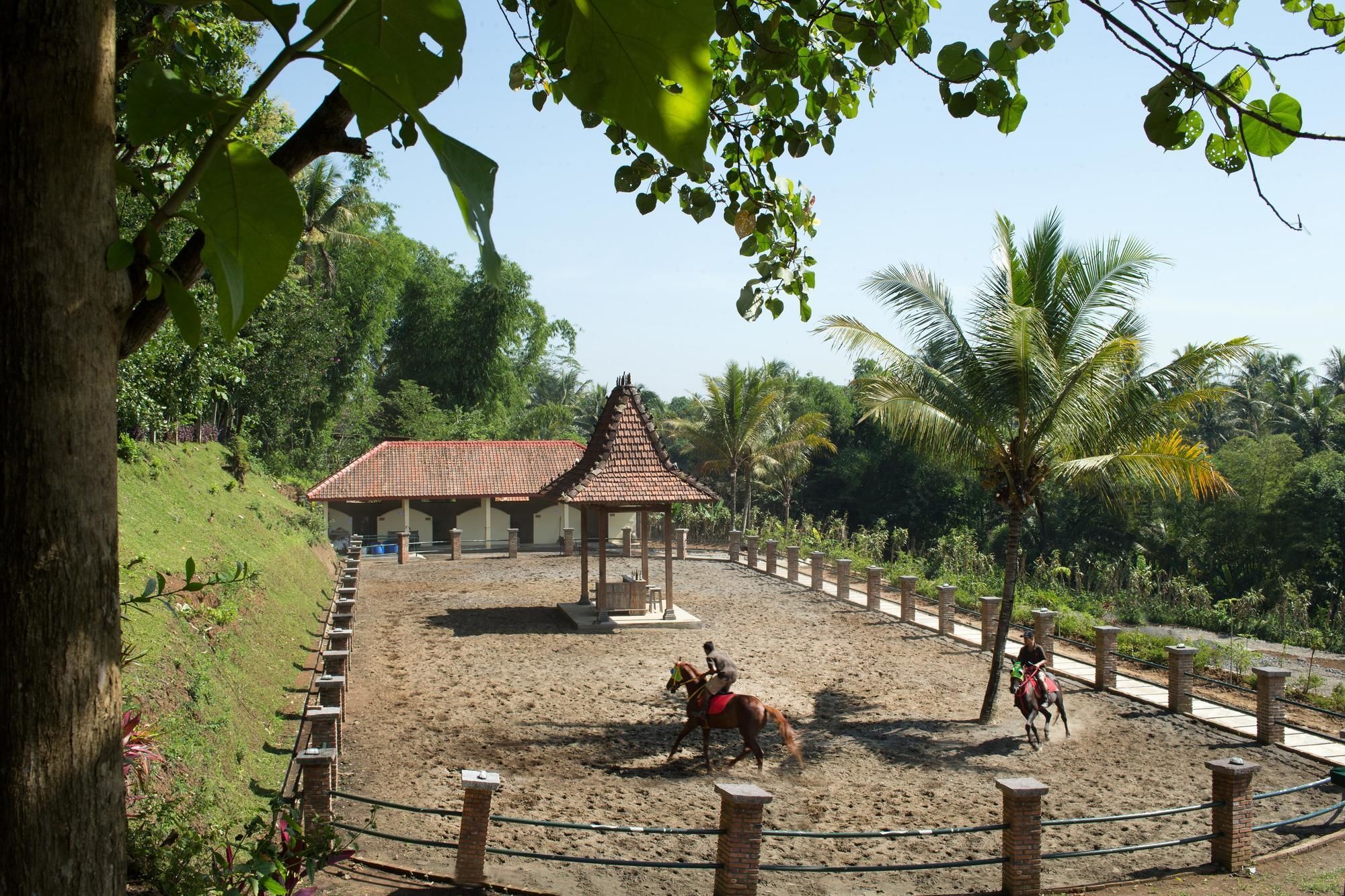 Plataran Borobudur Magelang Exterior photo